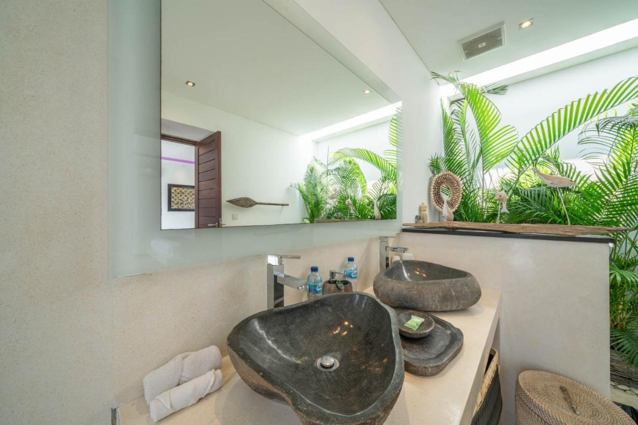 Villa Tira - Elegant 3Br In Central Seminyak Eksteriør bilde