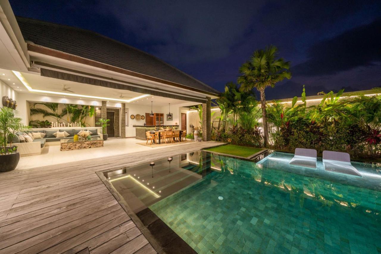 Villa Tira - Elegant 3Br In Central Seminyak Eksteriør bilde