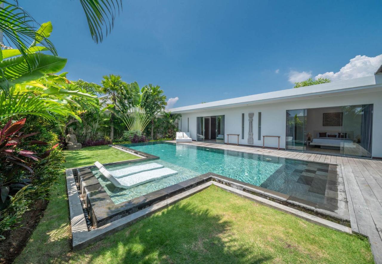 Villa Tira - Elegant 3Br In Central Seminyak Eksteriør bilde