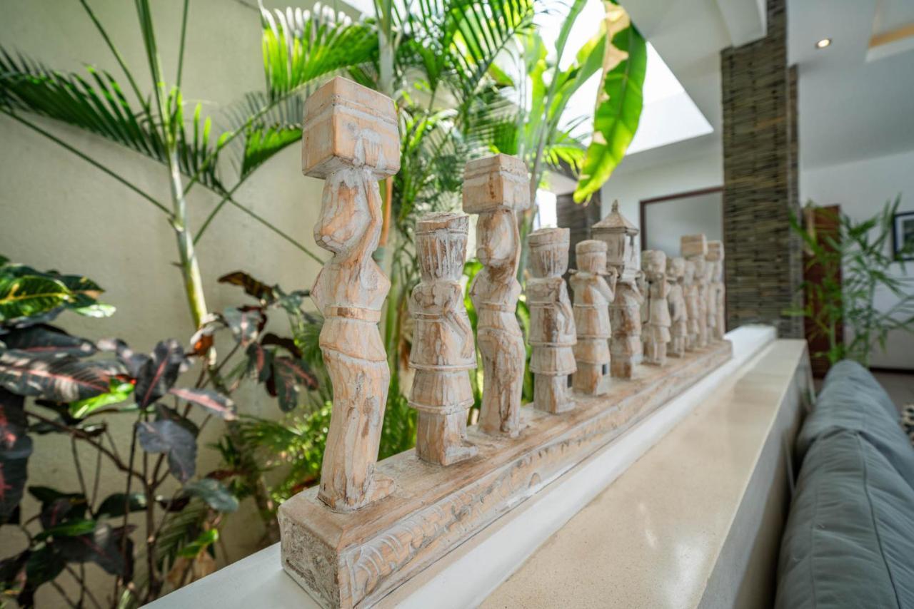 Villa Tira - Elegant 3Br In Central Seminyak Eksteriør bilde